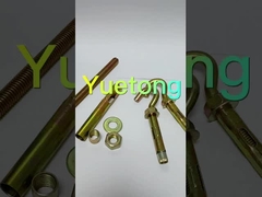 De Kokeranker van de haakbout